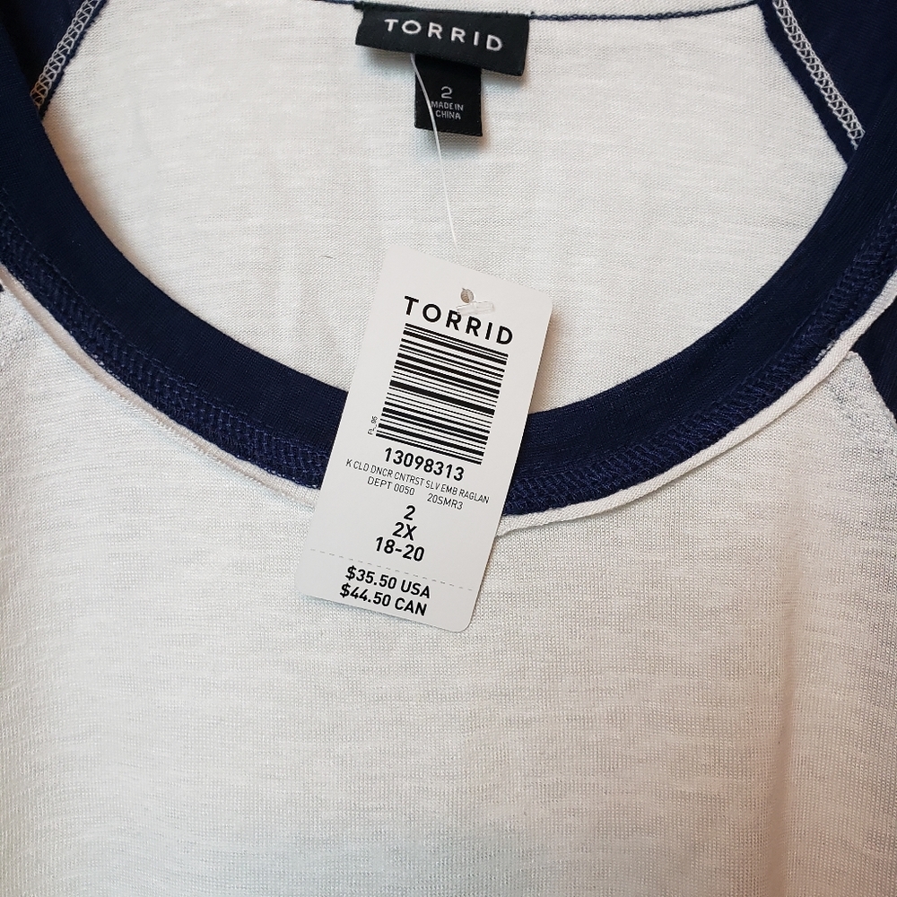 Torrid Tee Raglan Embroidered Size 2X - Picture 3 of 4